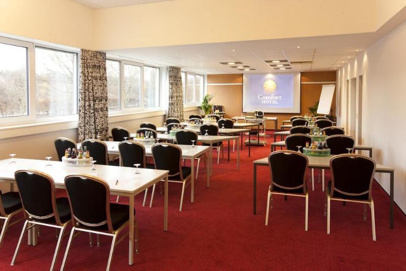 Arthotel Ambassador Wiesbaden - Free Parking Exterior foto